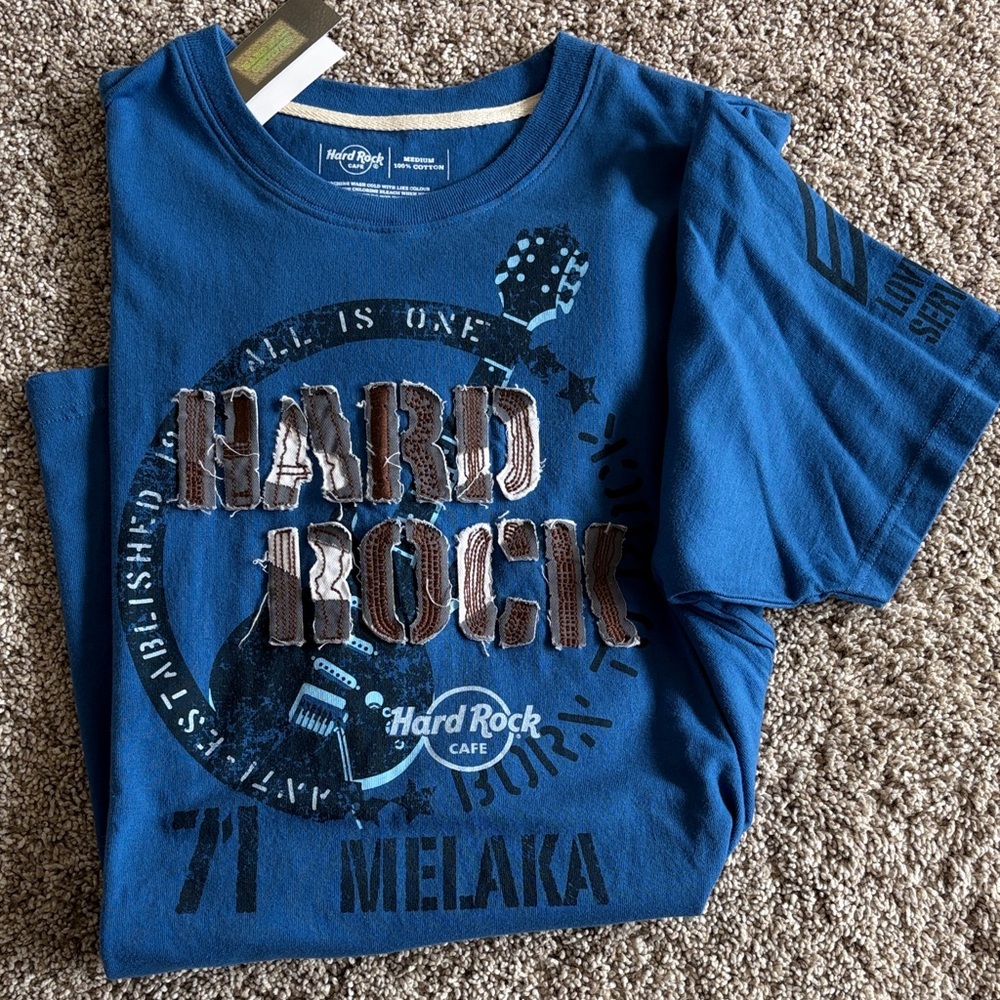 NWT Unique Vintage Hard Rock Cafe Melaka Short-sleeve T-shirt - Men's Medium